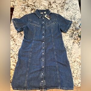 BNWT Levi's Rinoa short sleeve denim dress